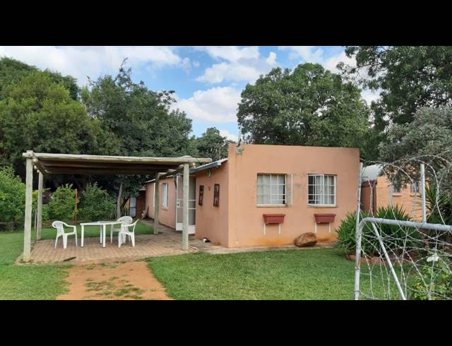 12HA SMALLHOLDING FOR SALE IN GROOTFONTEIN